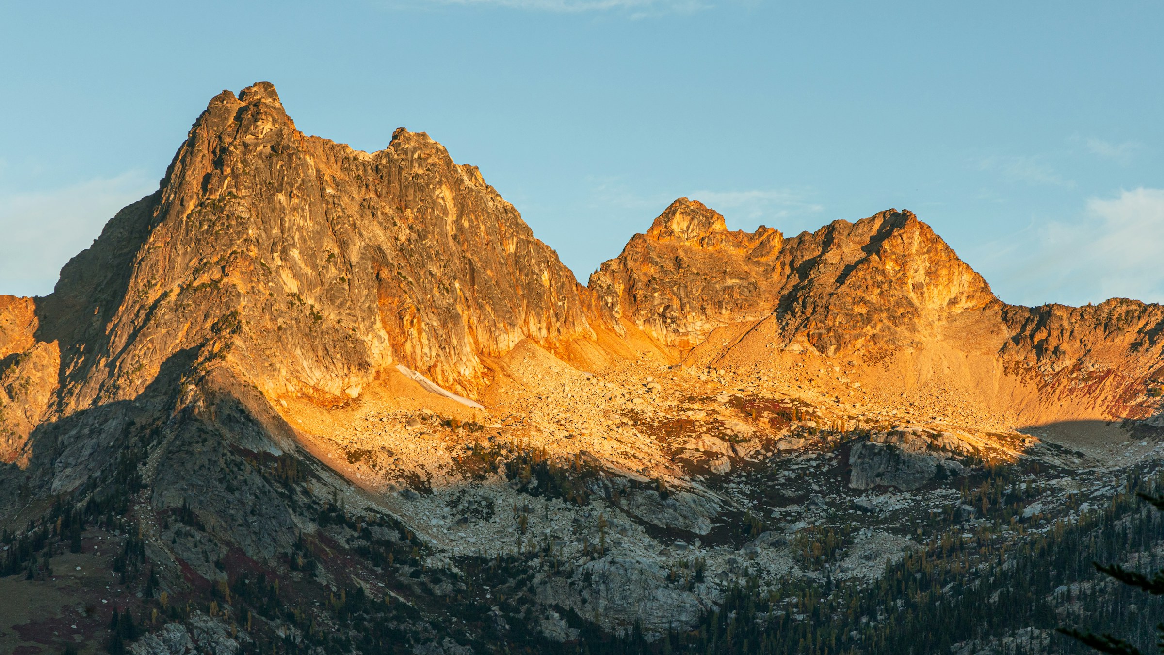 Alpenglow on granite crags in the North Cascades